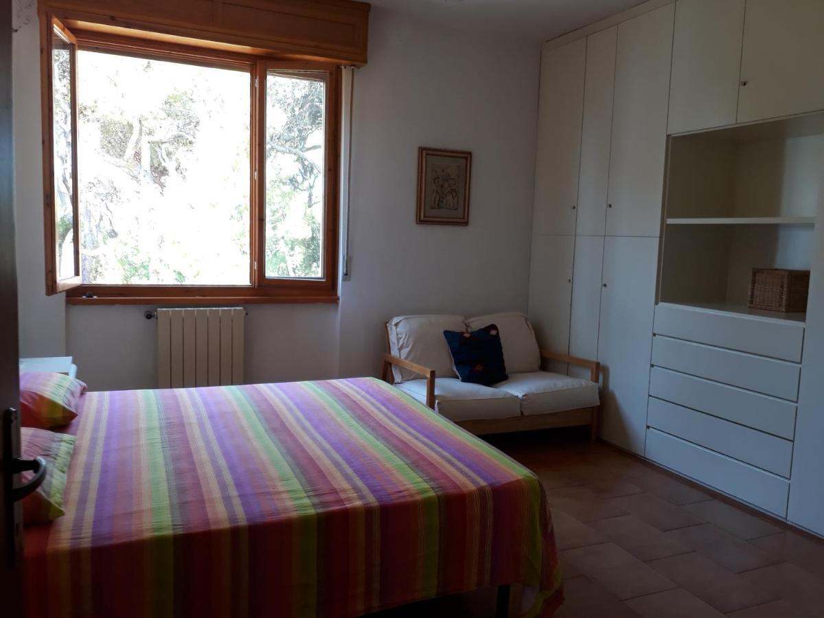 Bellavista Beachfront Apartments Quercianella Zewnętrze zdjęcie